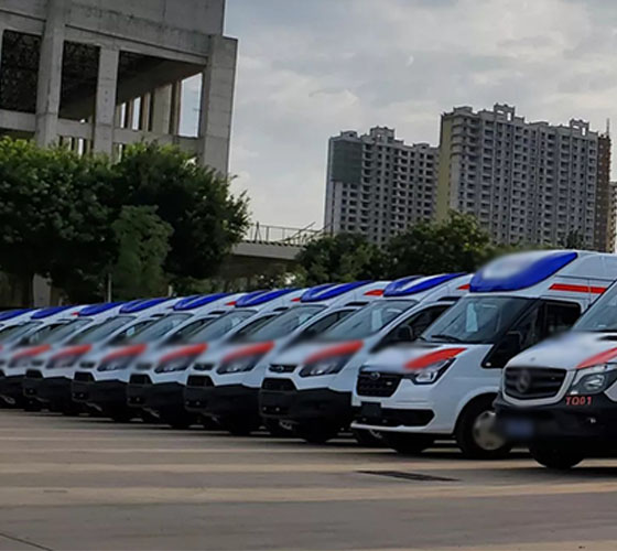 洛隆县服务车队展示